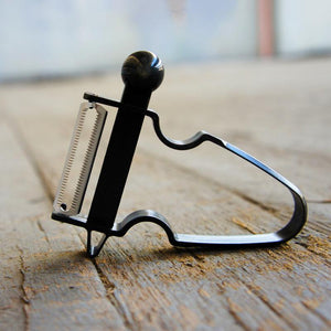 Small Black Peeler